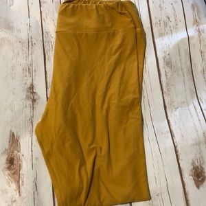 Lularoe plus sized leggings